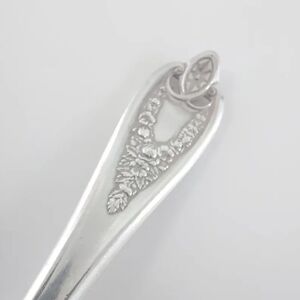 Rogers Bros XS Triple Silver Plate Cutlery Set: 12pc Antique Flatware